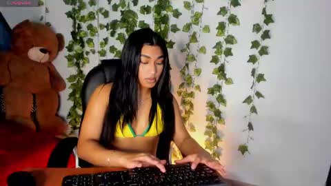 Snapshot of mia_stella_ chatting on 06-18-26, 09:41 Mia online show from 06-18-26, 09:41