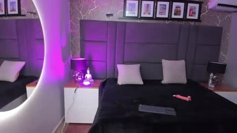Snapshot of mia_vanegas chatting on 07-08-26, 11:48 Mia online show from 07-08-26, 11:48