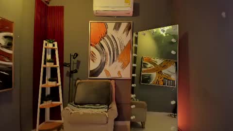 Snapshot of mia_velve chatting on 06-18-26, 11:58 Mia online show from 06-18-26, 11:58
