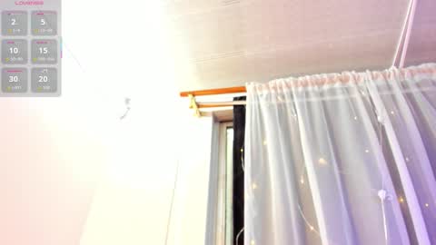 Snapshot of mia_vitaler chatting on 11-20-25, 08:30 mia_vitaler online show from 11-20-25, 08:30