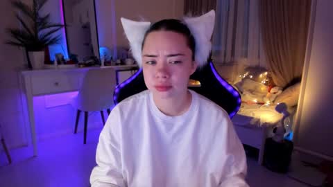 VixenMia online show from 02-22-25, 03:45