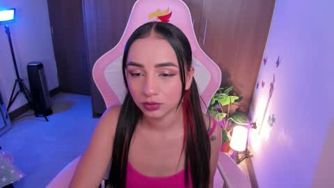 mia  nicolle online show from 01-13-26, 01:44