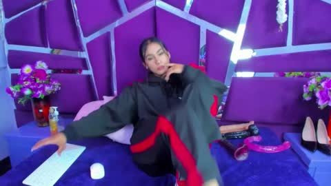 miaa_davis_ online show from 02-25-26, 02:43