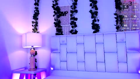 Mia online show from 07-09-26, 11:25