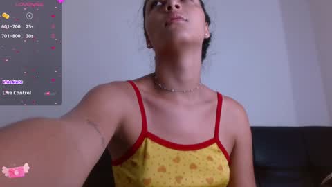 Snapshot of miaa_heart chatting on 01-21-25, 11:46 Mia online show from 01-21-25, 11:46