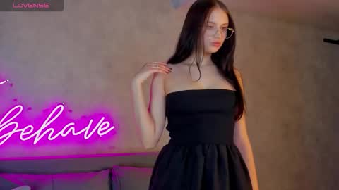 Snapshot of miaa_hill chatting on 02-19-26, 09:49 Mia online show from 02-19-26, 09:49