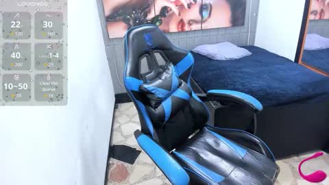       online show from 10-22-25, 02:06