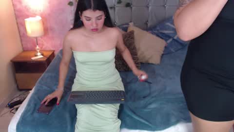Sophie and Whanda online show from 10-11-25, 08:40