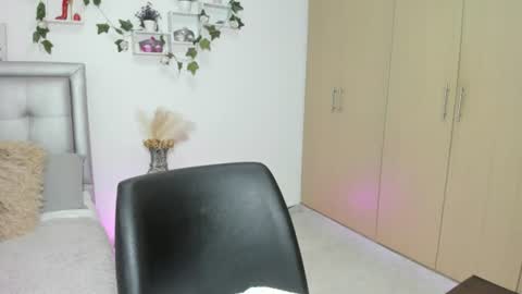 Snapshot of miaa_star_1x chatting on 06-28-26, 11:38 miaa_star_1x online show from 06-28-26, 11:38