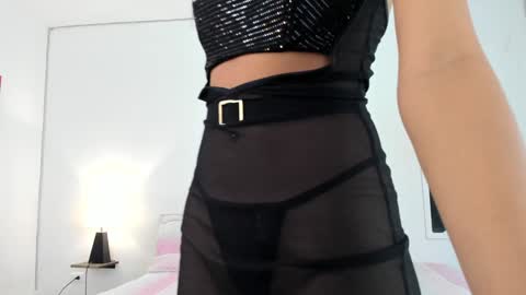 Snapshot of miaa_z chatting on 12-12-24, 12:44 Miaa online show from 12-12-24, 12:44