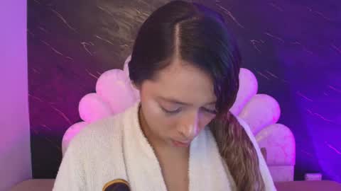 Snapshot of miaabrown__ chatting on 05-07-26, 12:10 Mia online show from 05-07-26, 12:10