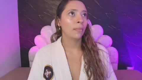 Snapshot of miaabrown__ chatting on 05-14-26, 12:12 Mia online show from 05-14-26, 12:12