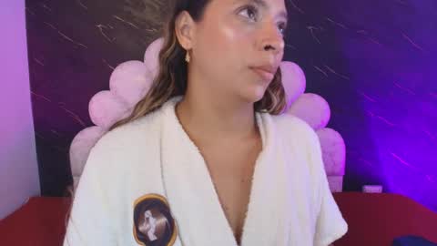 Snapshot of miaabrown__ chatting on 05-19-26, 12:11 Mia online show from 05-19-26, 12:11