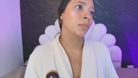Snapshot of miaabrown__ chatting on 05-31-26, 12:12 Mia online show from 05-31-26, 12:12