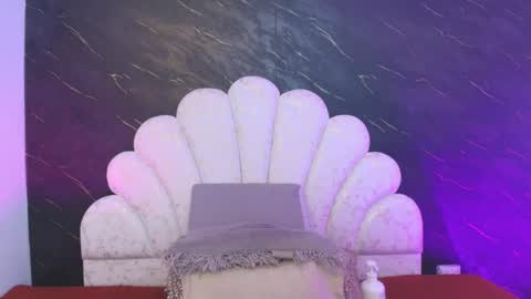 Snapshot of miaabrown__ chatting on 06-01-26, 12:07 Mia online show from 06-01-26, 12:07