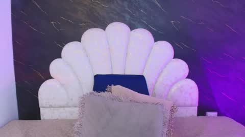 Snapshot of miaabrown__ chatting on 06-02-26, 12:07 Mia online show from 06-02-26, 12:07