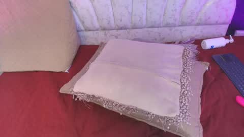 Snapshot of miaabrown__ chatting on 06-03-26, 02:33 Mia online show from 06-03-26, 02:33