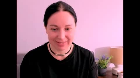 Snapshot of miaalluring chatting on 04-28-26, 03:28 Mia online show from 04-28-26, 03:28