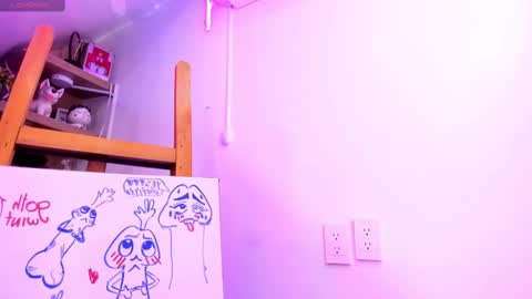 Mia online show from 02-14-25, 04:09