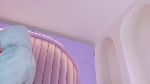 miaanderson__ online show from 04-17-26, 12:30