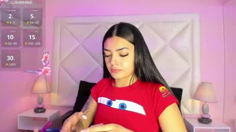Snapshot of miaasmiith_ chatting on 04-22-26, 11:12 Alexandra online show from 04-22-26, 11:12