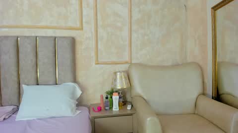 Miaasummer online show from 04-07-26, 11:32