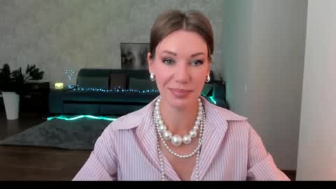 Mia online show from 06-05-26, 04:30