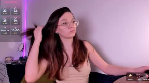 Snapshot of miabellee_ chatting on 02-09-26, 06:06 mia online show from 02-09-26, 06:06