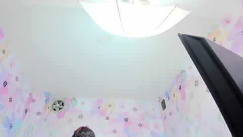 Snapshot of miabloom19 chatting on 07-02-26, 11:00 Mia online show from 07-02-26, 11:00