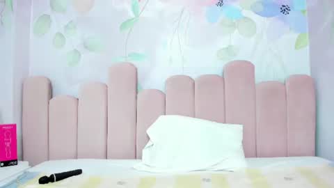 Snapshot of miabloom19 chatting on 07-04-26, 10:27 Mia online show from 07-04-26, 10:27