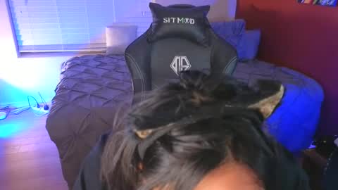 Snapshot of miacanela_xo chatting on 12-21-24, 01:26 Mia online show from 12-21-24, 01:26