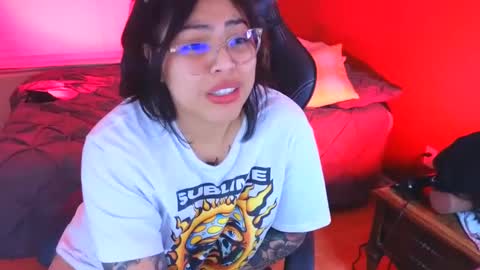 Snapshot of miacanela_xo chatting on 12-24-24, 07:28 Mia online show from 12-24-24, 07:28