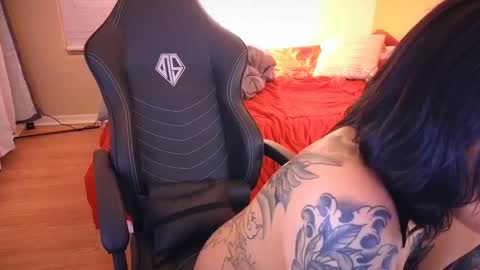 Snapshot of miacanela_xo chatting on 01-16-25, 07:38 Mia online show from 01-16-25, 07:38