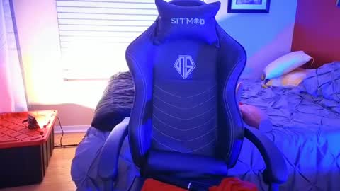 Snapshot of miacanela_xo chatting on 01-21-25, 04:21 Mia online show from 01-21-25, 04:21