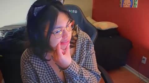 Snapshot of miacanela_xo chatting on 02-24-25, 01:46 Mia online show from 02-24-25, 01:46