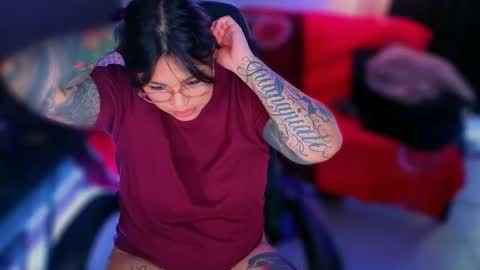 Snapshot of miacanela_xo chatting on 12-03-25, 03:14 Mia online show from 12-03-25, 03:14