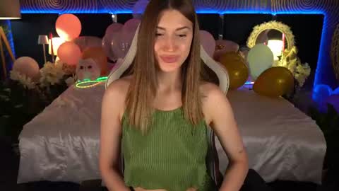 Snapshot of miacarterrs chatting on 07-02-26, 01:06 Mia online show from 07-02-26, 01:06