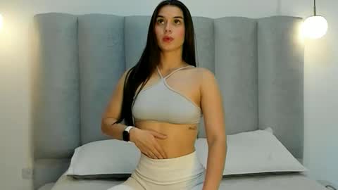 miacleark online show from 02-05-26, 05:06