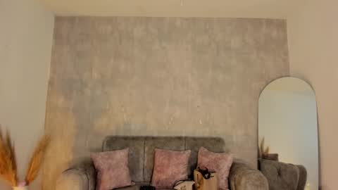 miacooper online show from 02-21-25, 12:28