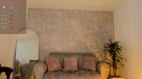 miacooper online show from 12-01-25, 12:21