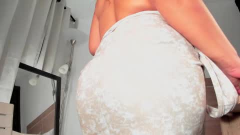 IG Yojanagomez  online show from 03-08-25, 04:34