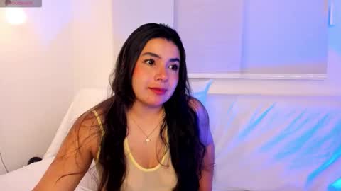 Snapshot of miadanielss chatting on 03-26-26, 11:05 IG Yojanagomez online show from 03-26-26, 11:05