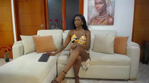 Snapshot of miaderail chatting on 06-12-26, 06:51 Sofi online show from 06-12-26, 06:51