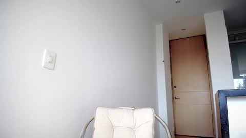 Snapshot of miaduval chatting on 12-11-24, 07:14 Mia online show from 12-11-24, 07:14