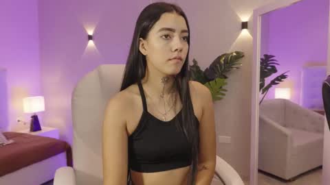 Mia Gomez online show from 11-11-25, 02:06