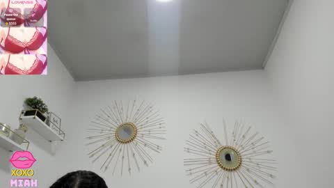 Miah Collins online show from 11-18-25, 11:25