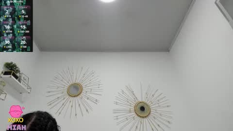 Miah Collins online show from 11-19-25, 11:21