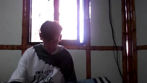 Snapshot of miahells chatting on 10-21-25, 06:41 Mia Sam online show from 10-21-25, 06:41