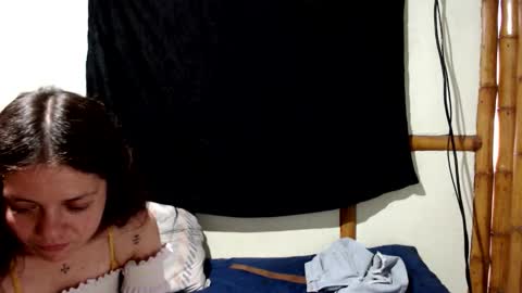 Snapshot of miahells chatting on 10-26-25, 10:15 Mia Sam online show from 10-26-25, 10:15