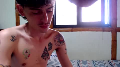 Snapshot of miahells chatting on 10-30-25, 09:37 Mia Sam online show from 10-30-25, 09:37